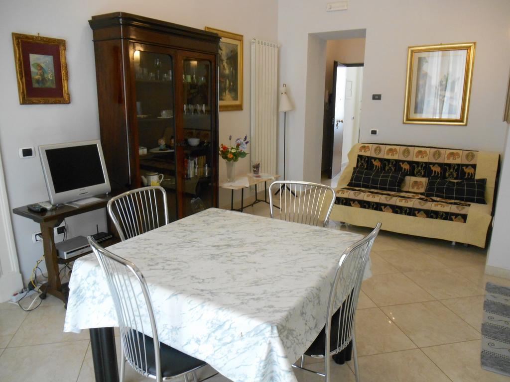 شقة Casa Sannazzaro نابولي الغرفة الصورة